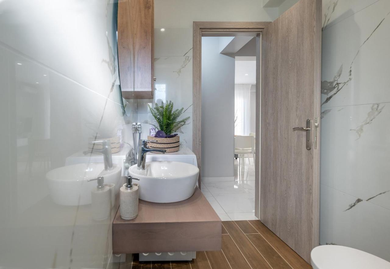 Nk Luxury Apartments Preveza Bagian luar foto